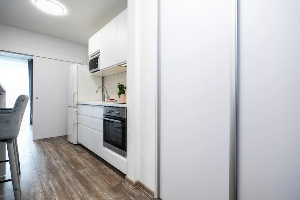 Alure Residences 1 & 24H Self Check-In, Free Parking In Front Of The Apartment Building, New Building, Terrace, Cafe With Breakfast In The Apartment Building, Next To The Aqua Park Banská Bystrica Exterior photo